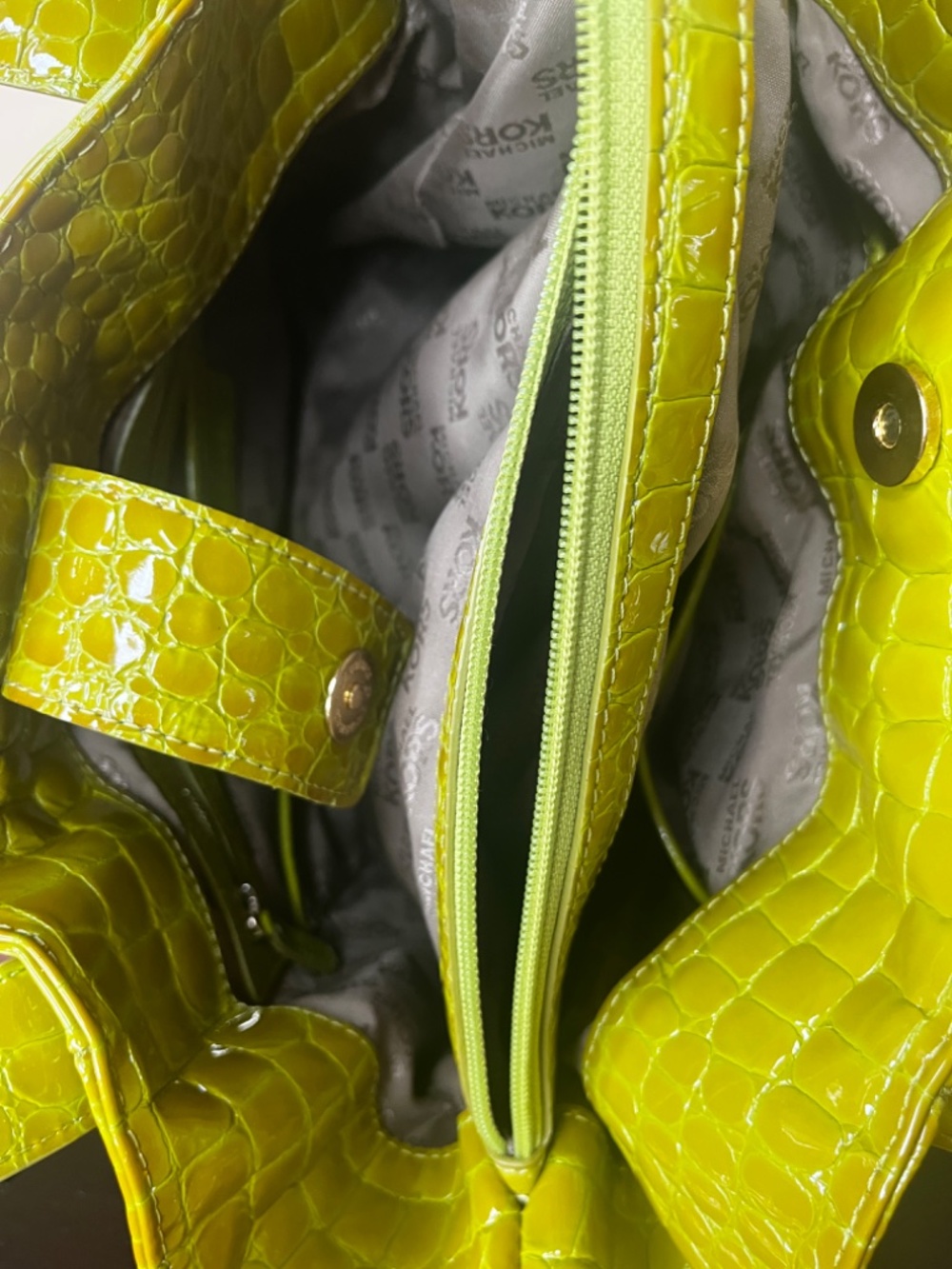 Michael Michael Kors Lime Green Patent Croc Embossed Multi Pocket Shoulder Tote - Picture 7 of 8